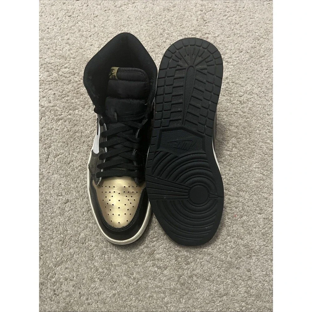 Mens Size 11 Air Jordan 1 Retro OG NRG High Gold Toe 2018 Used